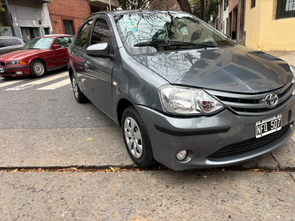 Toyota Etios 1.5 sedan Xs — foto 6